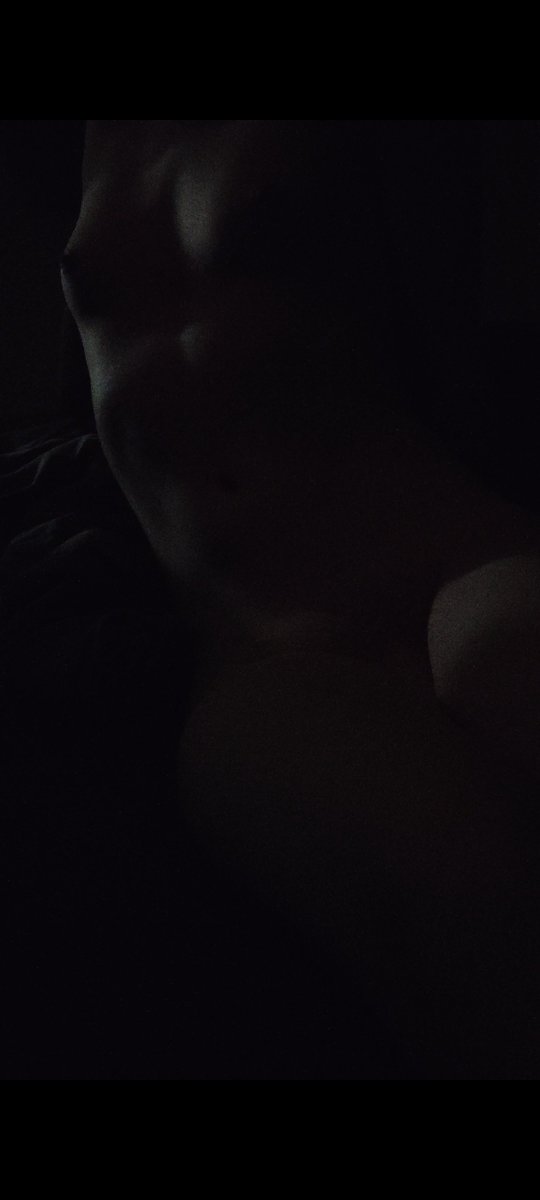 Femyboo_'s tweet photo. I hope its not too dark🖤 https://t.co/qT21o2a74H