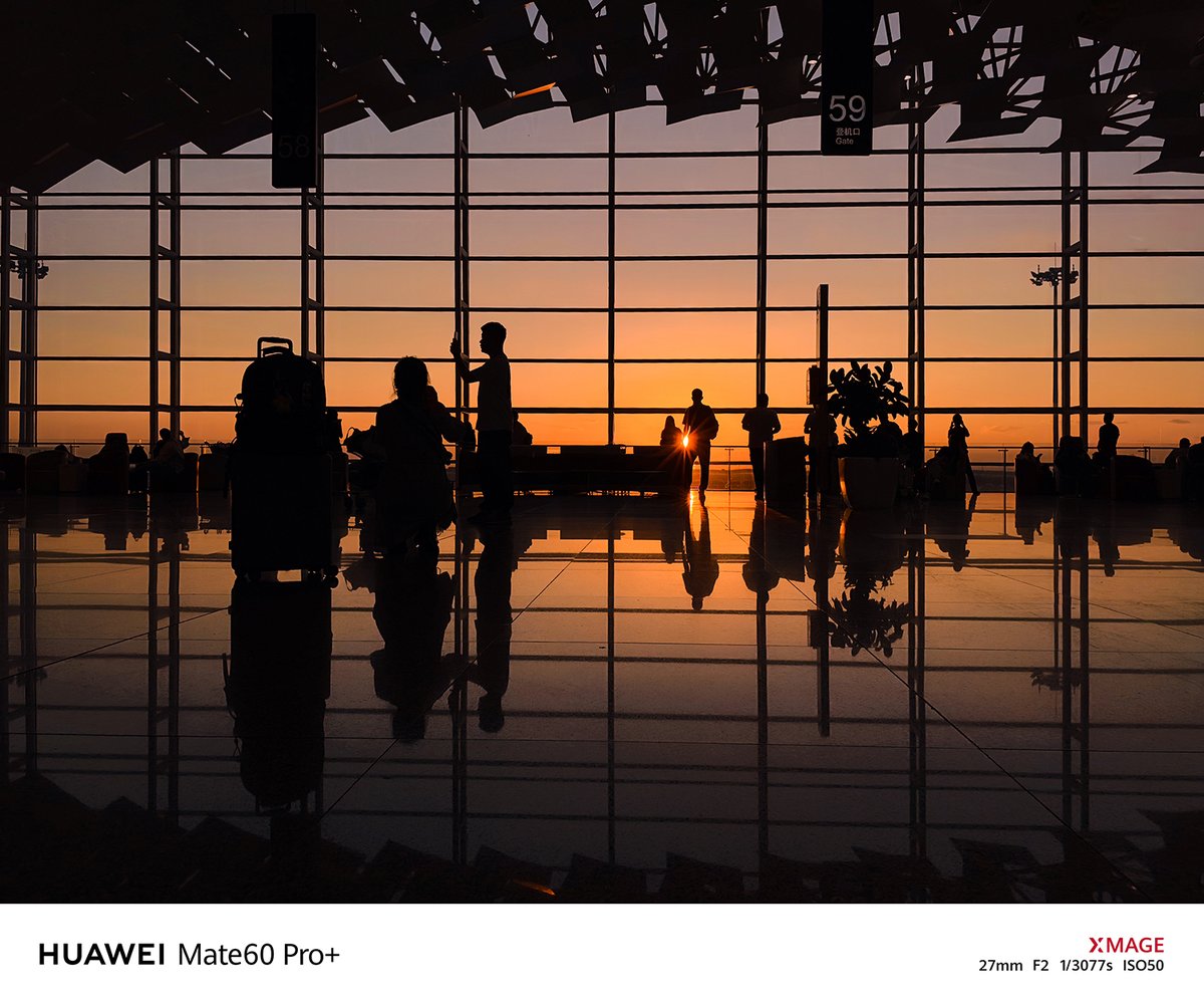 adelh630307's tweet photo. New to photography Start with mastering light—natural light’s free and easy to work with! Try shooting at golden hour for warm, soft vibes first. Don’t stress about gear, just grab your phone and click away. https://t.co/7Ia7nyohyk