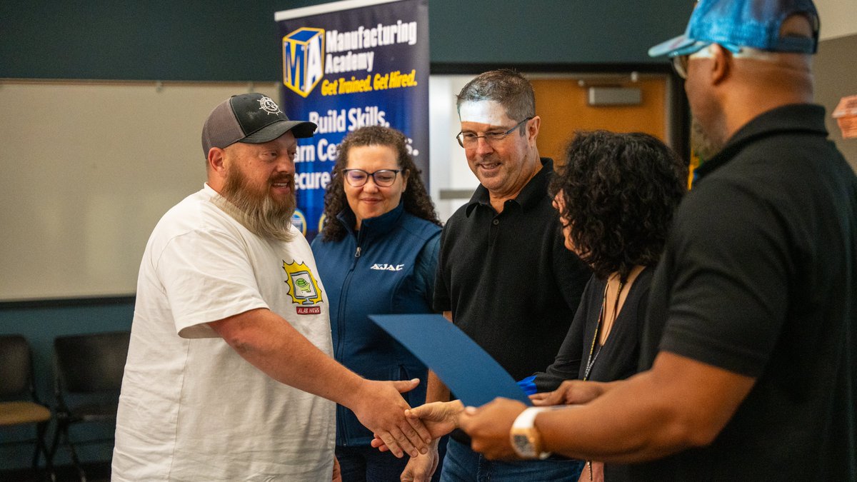 AJACtraining's tweet photo. Congratulations to our summer Manufacturing Academy graduates!

Today, this group wrapped up 10 weeks of hands-on training through our partnership with South Seattle College, building the skills and knowledge they need to take their first steps into advanced manufacturing. https://t.co/X5CsEcrgiG
