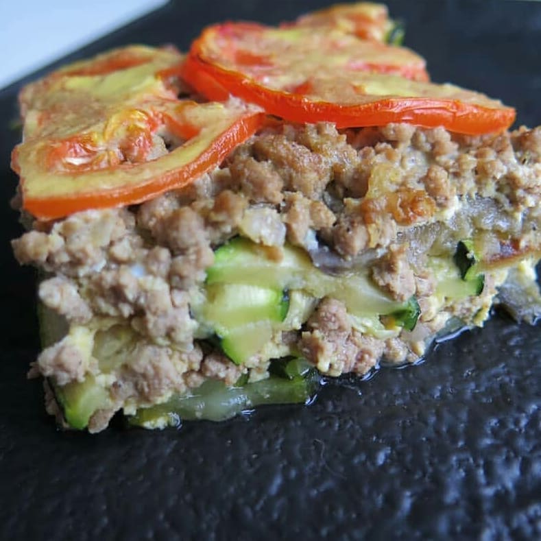 EnochTakata's tweet photo. Zucchini and eggplant moussaka 
Bake at 180°C for approximately 30 minutes. Low-carb, simple, and delicious. Tag a friend who needs to make this for you. https://t.co/nIwjzoYDBx