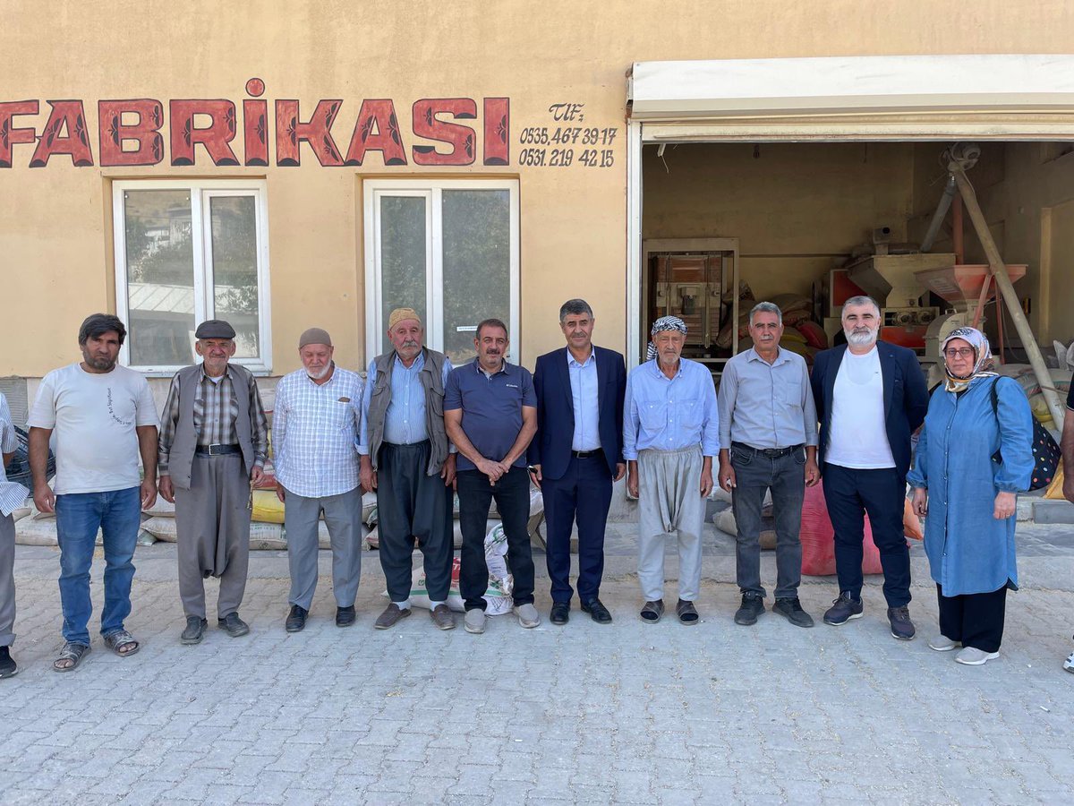 MehmetBakan21's tweet photo. 📍 Çermik’te Gönül Gönüleyiz…

İlçe programlarımız kapsamında ilbaşkanımız sayın Hamit Sümer milletvekilimiz Sayın Suna Kepolu Ataman   ve ilteşkilatımız ile birlikte   Çermikte vatandaşlarımızı ziyaret   Ederek Hanelerine misafir olduk https://t.co/PqIQv4R2AM