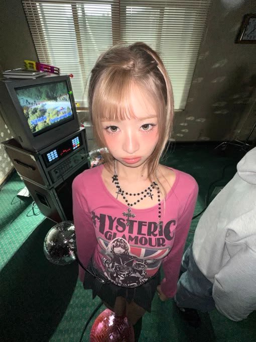 MISSFIT_off's tweet photo. Mika Instagram Update 🐦 260915 

#Mika #미카 #Fkpop 
#MISSFIT #부적합자 https://t.co/VmFTSStONt