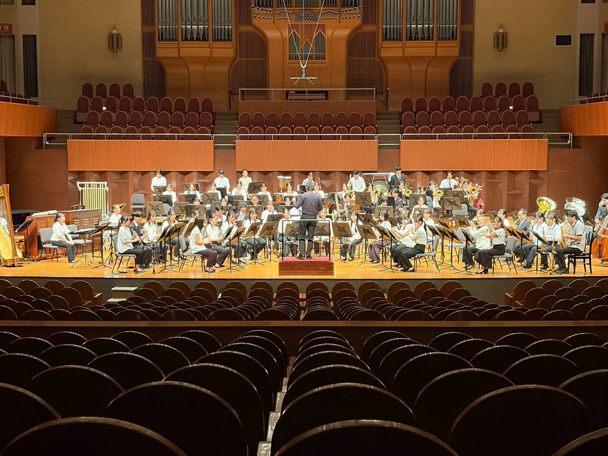 dagakkioku's tweet photo. 昨日、ザ・シンフォニーホールにて『大阪教育大学ウィンドオーケストラ Special Concert vol.10』が無事に終演いたしました！🙂‍↕️ https://t.co/uxs28YpK7J