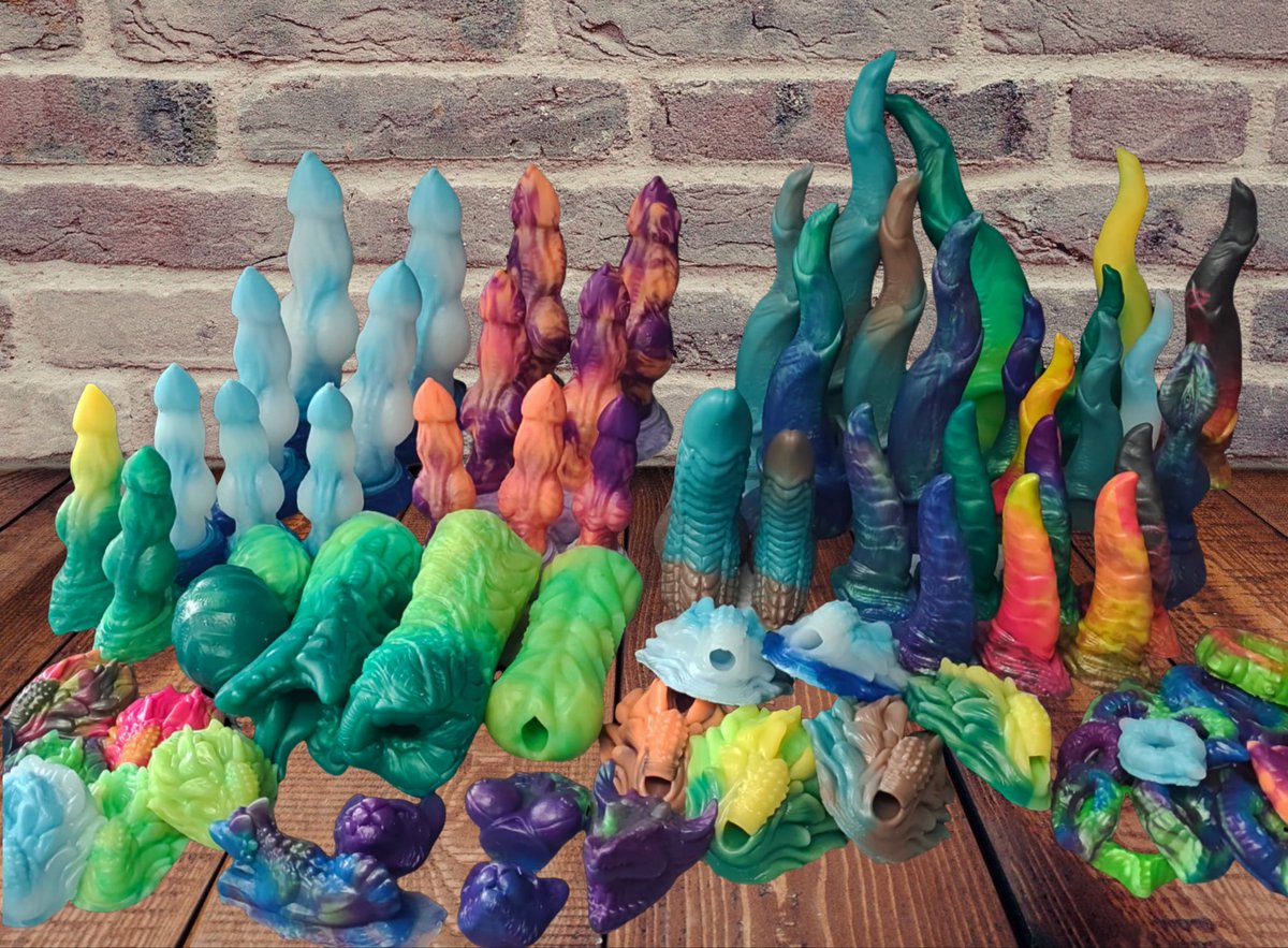 XenocatArtifact's tweet photo. @Amity_XCA has been making some waves- check out their batches from the last week, there’s some pretty amazing diversity and some wonderful new colors, do you have a favorite hidden in this colorful collage? https://t.co/KUdwGOoXcr