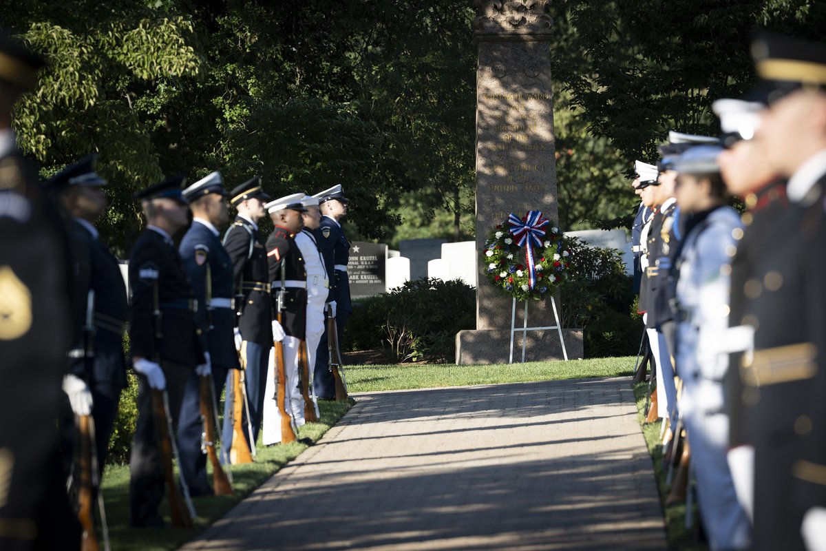 ArlingtonNatl's tweet photo. United States Army Office of the Deputy Chief of Staff G-1 Director of Military Personnel Management Brig. Gen. Gregory Johnson laid the wreath.

Today, we honor President Taft’s legacy. https://t.co/HGfQb7f6by