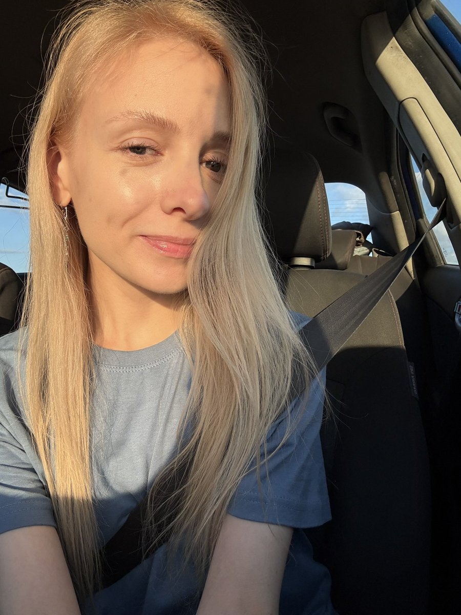 Alennushkaa's tweet photo. I’m 33.

Self-taught software engineer and solo builder from Russia, who wants to move in the future.

Looking to connect with more founders, builders, and software engineers. https://t.co/OCxDplQLn0