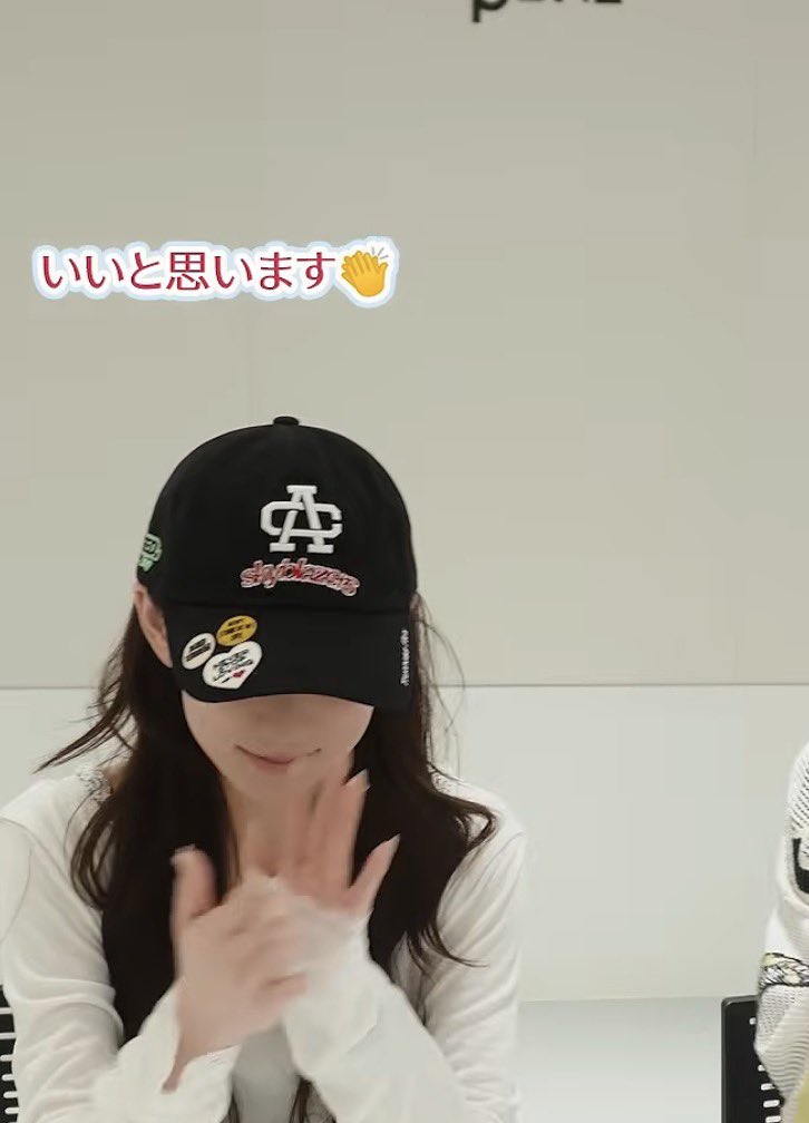 SHUNTO051's tweet photo. ねぇーまってやばいこと気づいたんだけど

この帽子すずとオソロなんだけど…

すず！プラメでこの帽子被ってた！！

#ME_I 
#IS_SUE
#山本すず
#会田凛 https://t.co/gHA78gyyQM