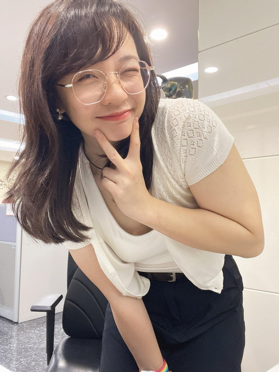 ADrabkowska's tweet photo. 不怎么主动认识人，但你要是主动一点，我也不会躲。 https://t.co/a8FzpAzc3H