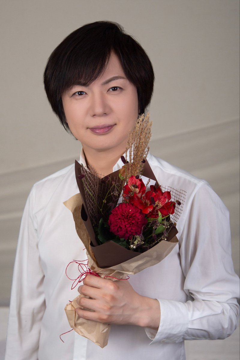 takeshima_staff's tweet photo. "花束"

今夜も僕的花言葉を

「感謝」

さみしいニュースが...
NHKの番組でいつもお世話に
なっていた三原綱木さん
偉大な方が天国へ旅立たれて
しまいましたが綱木さんの笑顔は
いつまでも...
#ひろネット #花便り https://t.co/v1q23cGkVk