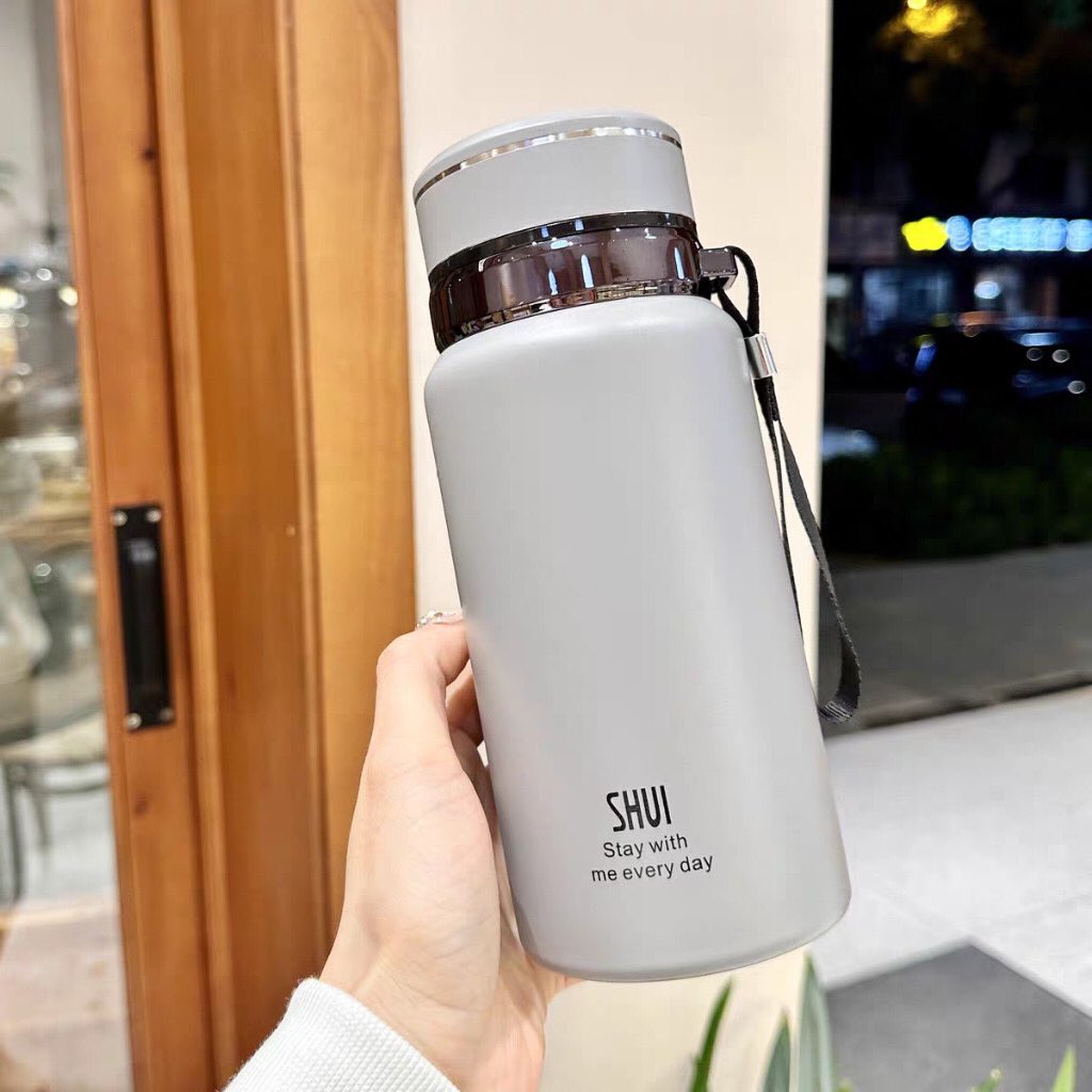 Rizbles's tweet photo. Termos Stainless Vacuum Flask 680ML Botol Minum Stainless Tumbler Tahan Panas dan Dingin.

https://t.co/qrjVxJR596 https://t.co/UsYKKoS9r4