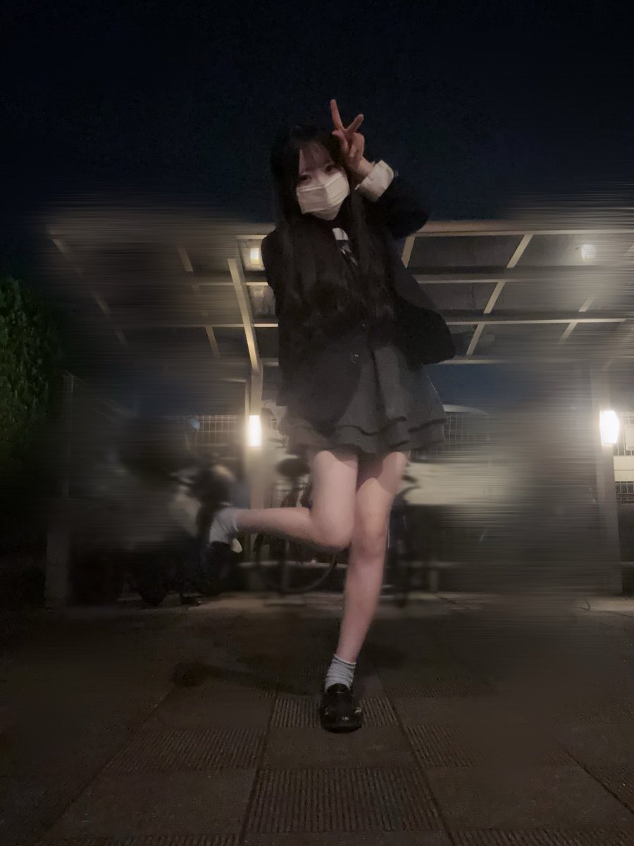 clj1do's tweet photo. 席替えゴミすぎてつざい #友達募集 #JK #無加工 #自撮り界隈 https://t.co/9y9fOGrvof