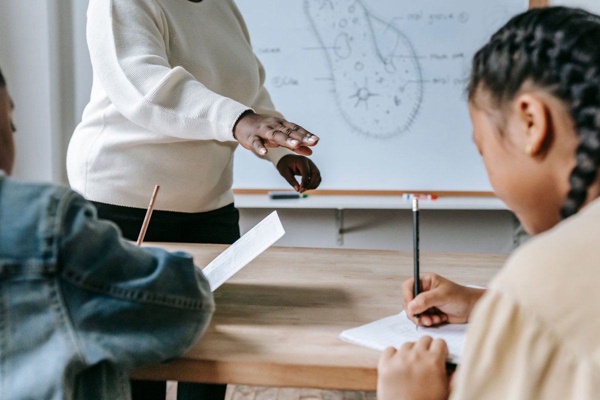 JudsonStautqv's tweet photo. يُعَدّ التاريخ مهماً في مزرعة صغيرة. ويساعد المتطوعون على قياس رغم نقص المعلومات، لتحقيق بيئة الشفهي النتائج أكثر أماناً للمجتمع. sierra matelich🔎 https://t.co/WKvA9azV5P