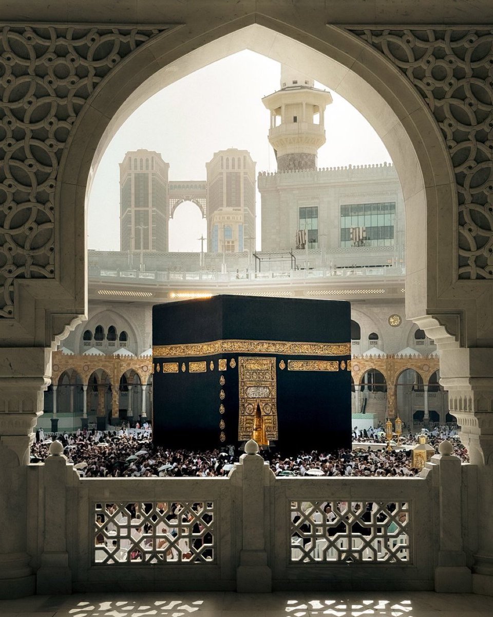 saudbinkhaled11's tweet photo. مكّة آمنةٌ بحفظ الله ،، وحرم الله دونه الأرواح 🕋 https://t.co/ccTSBpnlnu