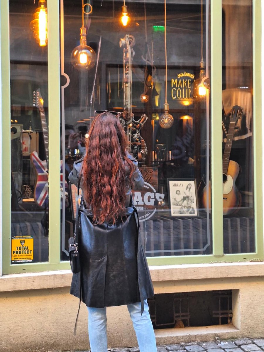 Malu_cp_'s tweet photo. Steampunk lover. Victorian elegance, brass details, and a touch of imagination. https://t.co/hQsnabCz9E