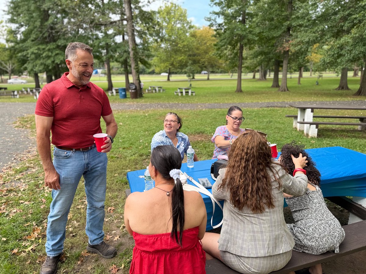 JoeDanielsen17's tweet photo. It was great spending time with neighbors and friends recently. Events like these are always a wonderful opportunity to connect, hear directly from people about what matters most to them, and learn how I can be of service. #njld17 #alwaysatyourservice https://t.co/oVo6QcEnoL
