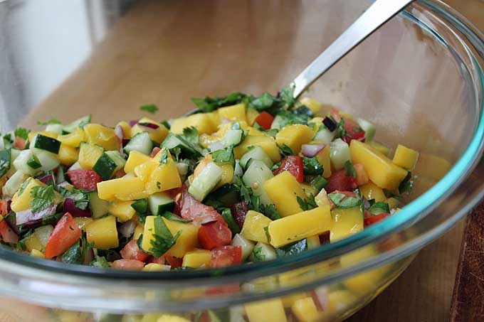 FoodalBlog's tweet photo. Dip Your Chips in This Spicy and Refreshing Mango Cucumber Salsa https://t.co/6Yv5XRO2AJ #TacoTuesday #mangosalsa #cucumber https://t.co/sQvIW3Dw3Z