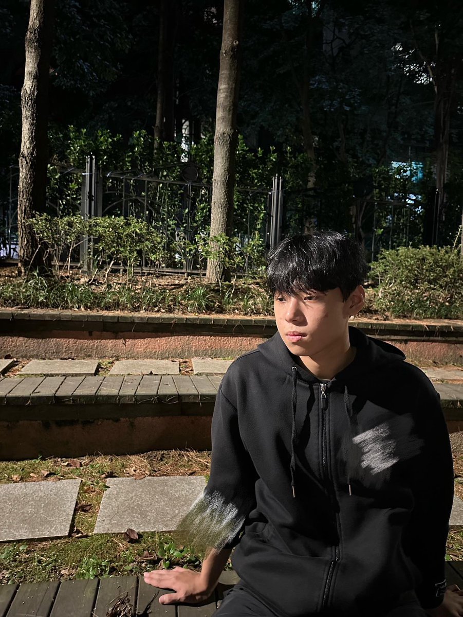 DearWinter89878's tweet photo. 친구 구해염 편하게 디엠주세요 저 안무서워요.. #게친소 #ㄱㅊㅅ #바이 https://t.co/c2shCtoJCF