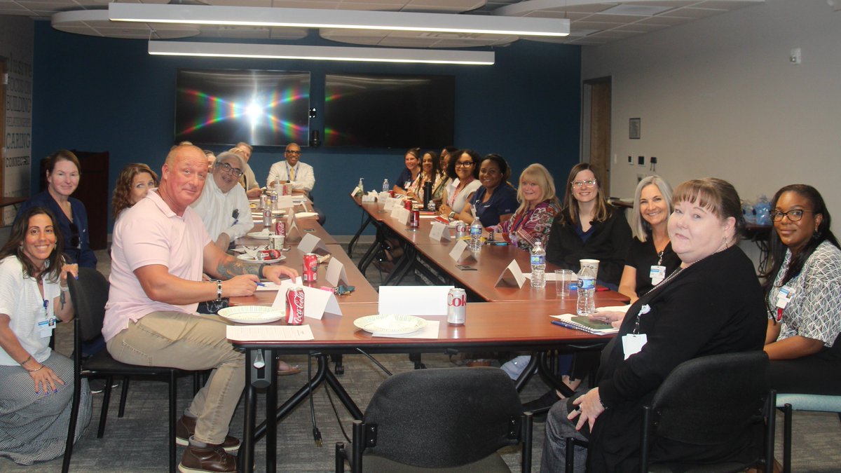 SamaritanNJ's tweet photo. At Samaritan, one of the ways we welcome and celebrate new team members is our New Employee Luncheon with Samaritan leadership. 

Learn more about The Samaritan Difference and joining our team here: https://t.co/VJiFIxmL8V https://t.co/YyrFlTSo9j