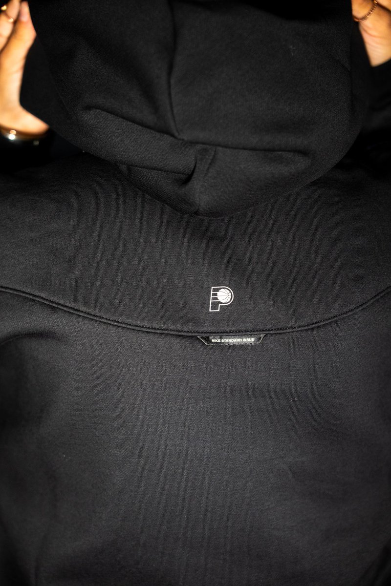 PacersTeamStore's tweet photo. Obsessed yet?

Meet our Icon Standard Issue Hooded Sweatshirt by Nike. https://t.co/veNvl4BnSS https://t.co/5gvsuxWRHg