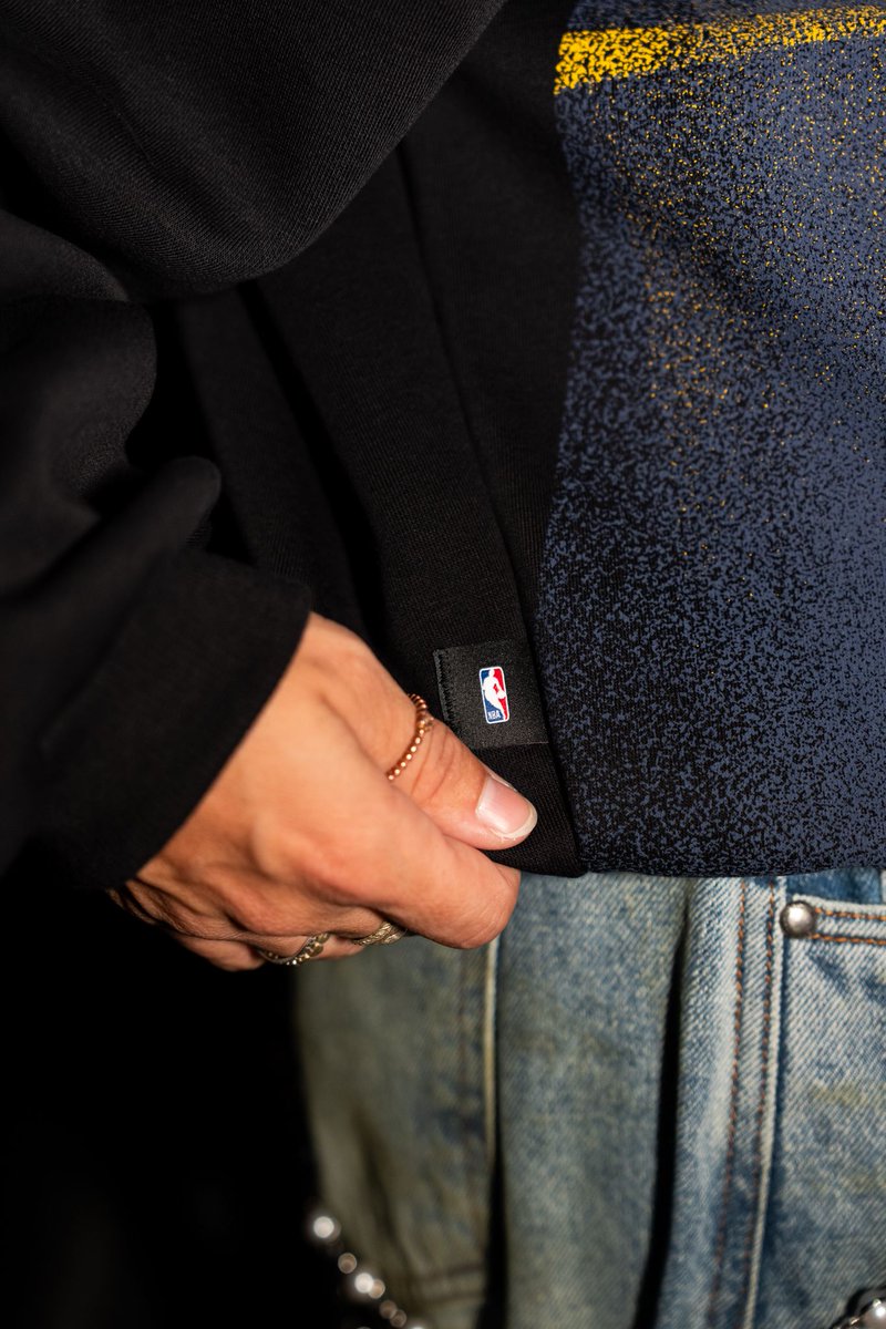 PacersTeamStore's tweet photo. Obsessed yet?

Meet our Icon Standard Issue Hooded Sweatshirt by Nike. https://t.co/veNvl4BnSS https://t.co/5gvsuxWRHg