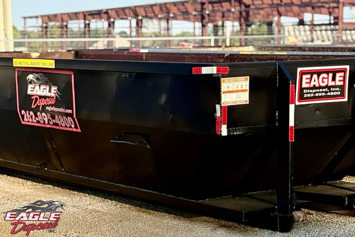eagledisposal's tweet photo. Large debris piles can create unnecessary hazards on job sites. Eagle Disposal’s roll-off dumpsters help contractors maintain an organized workspace while making waste removal more efficient. Contact us today to find the right dumpster for your project! https://t.co/iatQ91WpE3 https://t.co/sLa0RXihlz