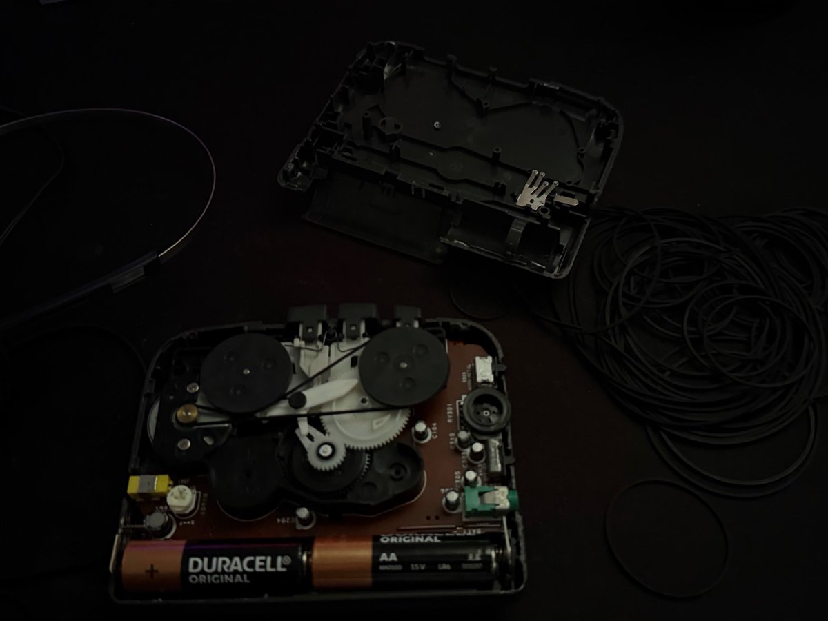 notpoyo's tweet photo. شكل المشكلة مو من ال rubber 😀 https://t.co/Kz3k7zlV1h