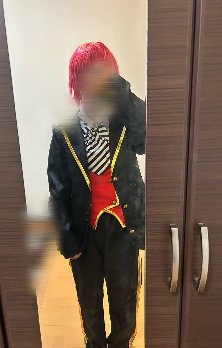 2bo__4's tweet photo. Dハロに向けて着ただけ！
当日までにメイクや服装の改善もっと頑張るんだ🎶 https://t.co/QTnip6oepa
