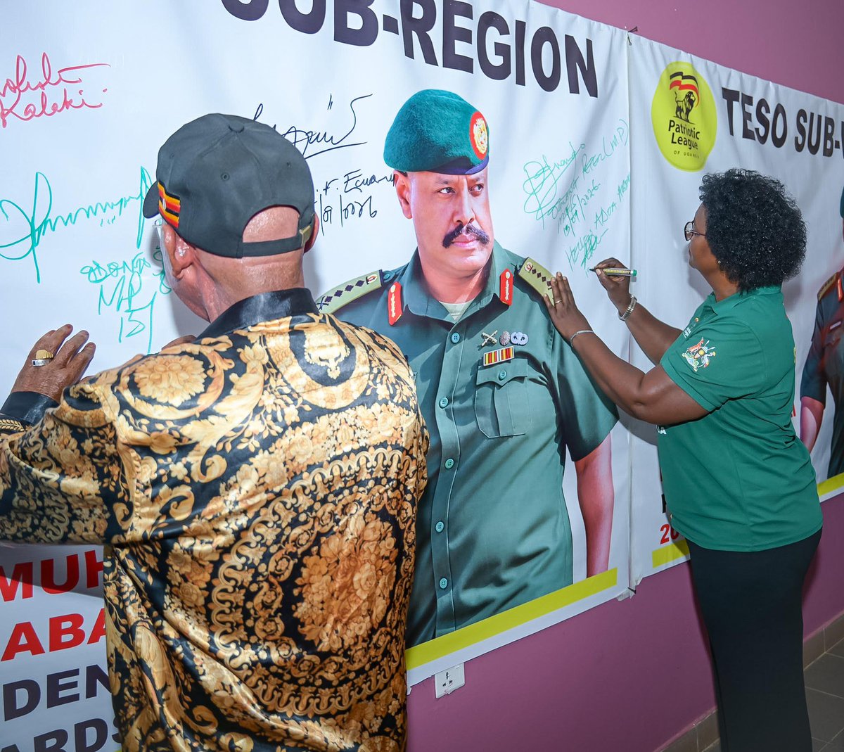 TesoEntAwards's tweet photo. Teso Endorse @mkainerugaba for President 2031.
Gen.Jeje Odongo signed And urged Teso to Support Gen MK for a better Teso And Uganda at large. https://t.co/BnGsRlvahV