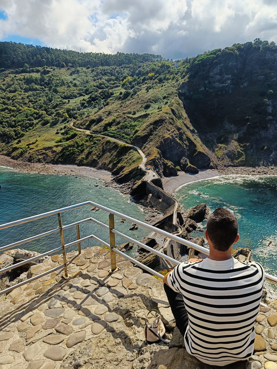 miguel_ito7's tweet photo. San Juan de Gaztelugatxe, Rocadragon en Juego de Tronos 🪨🐲 #gamesofthrones #juegodetronos #bilbao #gaztelugatxe https://t.co/8OIl4XMama