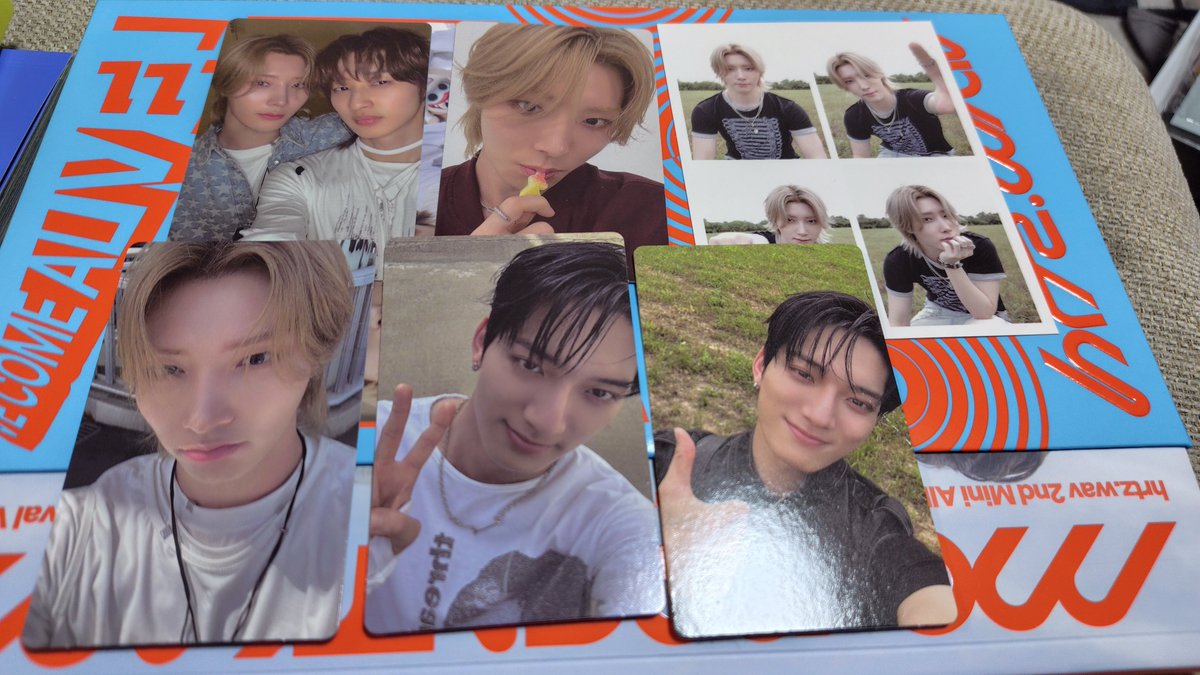 JASMINE23269751's tweet photo. hrtz.wav　トレカ　交換

譲　画像のもの(右下デイン初期傷あり)

求　同種ハギワ＞ケイテン

郵送📮

ご検討宜しくお願いいたします
#hrtzwav
#하츠웨이브 https://t.co/DpG8y4v02B