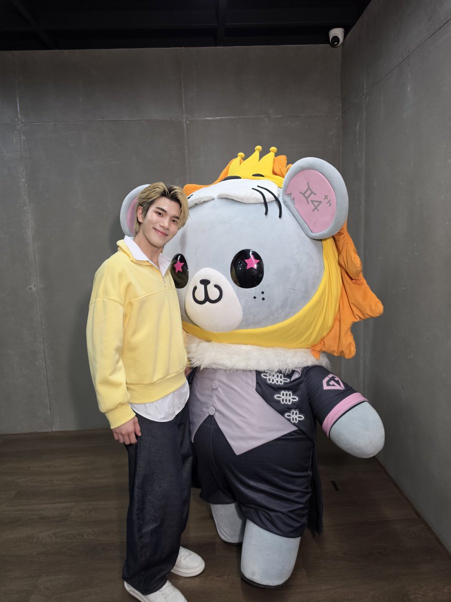 _lookkhunnoo's tweet photo. วันนี้หนูสนุกม้ากกกกก ขอบคุนค้าบที่ดูหนูกับท่านพ่อโฟ้ดโฟ้ด  อุนย่า อุนยายกดหัวใจให้เยอะเลย รักทุกคนค้าบจี๊ดดดจี๊ดดด 🐹🦁
#JOURNALxFOURTHLOOKKHUNNOO
#LOOKKHUNNOO https://t.co/Sw3CZnxRpg