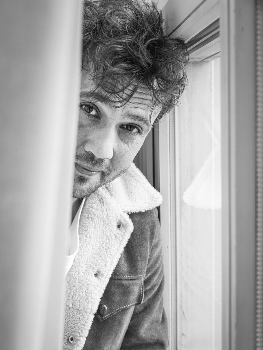 UpdateABi's tweet photo. The photographer Gérard-Philippe Mabillard shared a new photo of #ArasBulutİynemli!

📸: gerardphilippemabillard https://t.co/zRb9R6LD5T