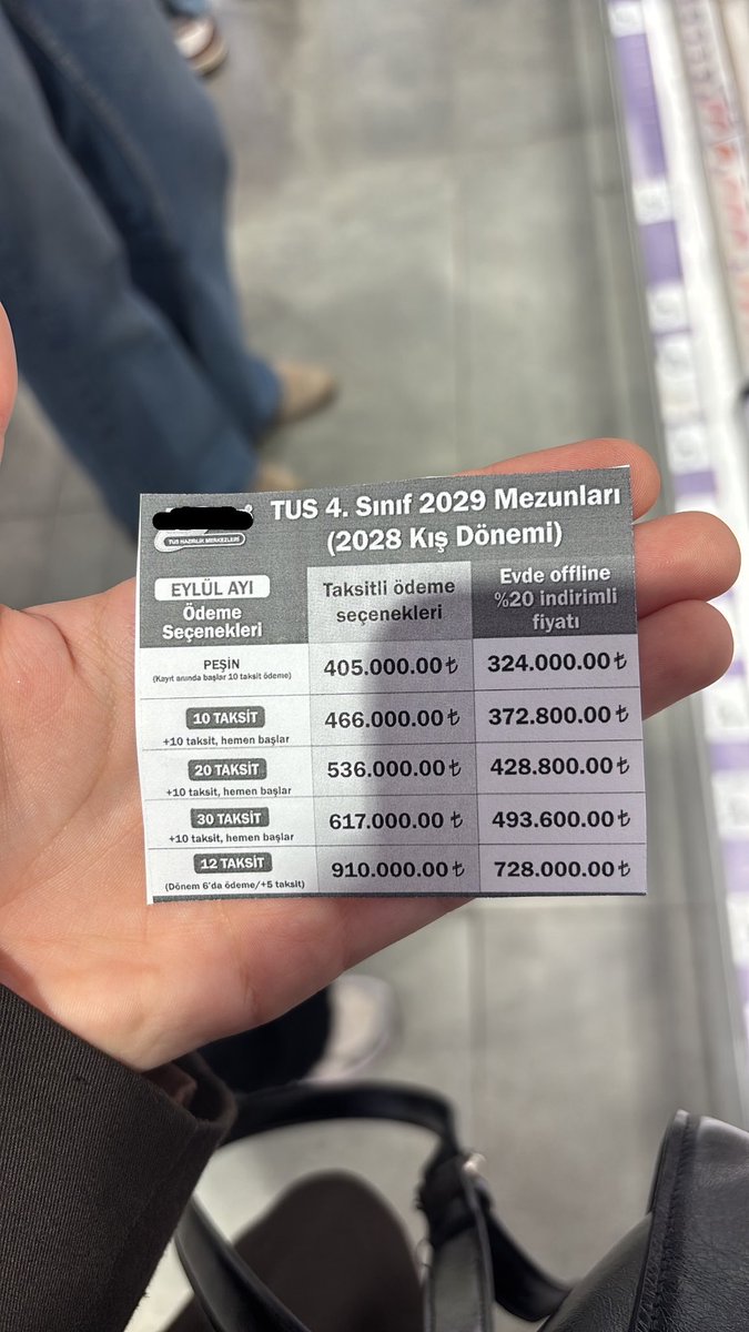 strangerad11's tweet photo. Müebbet değilsin ya çıkarsın aklımdan https://t.co/t90tmqv1rC