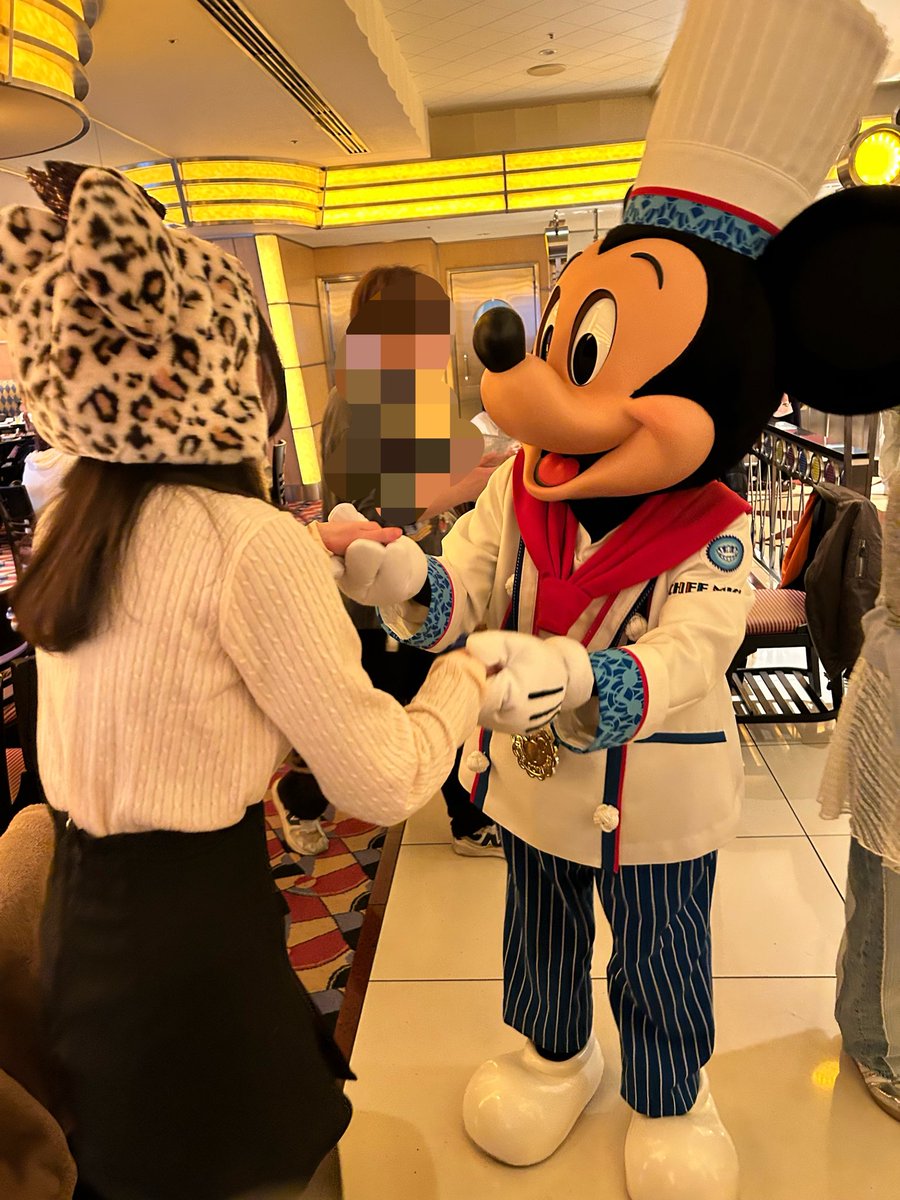 Ganache__d's tweet photo. シェフミにドナルドが帰ってくることが話題ですが

半年前ぐらいにひとりで行きまして
「料理全種類食べる！！！」
って宣言したらミキさん大笑いしてました https://t.co/5CW5YlBWMN