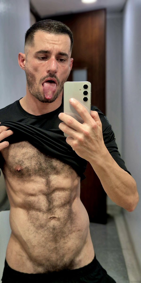 6risales's tweet photo. my body... so warm 🥵 https://t.co/2OUaUBN0gf