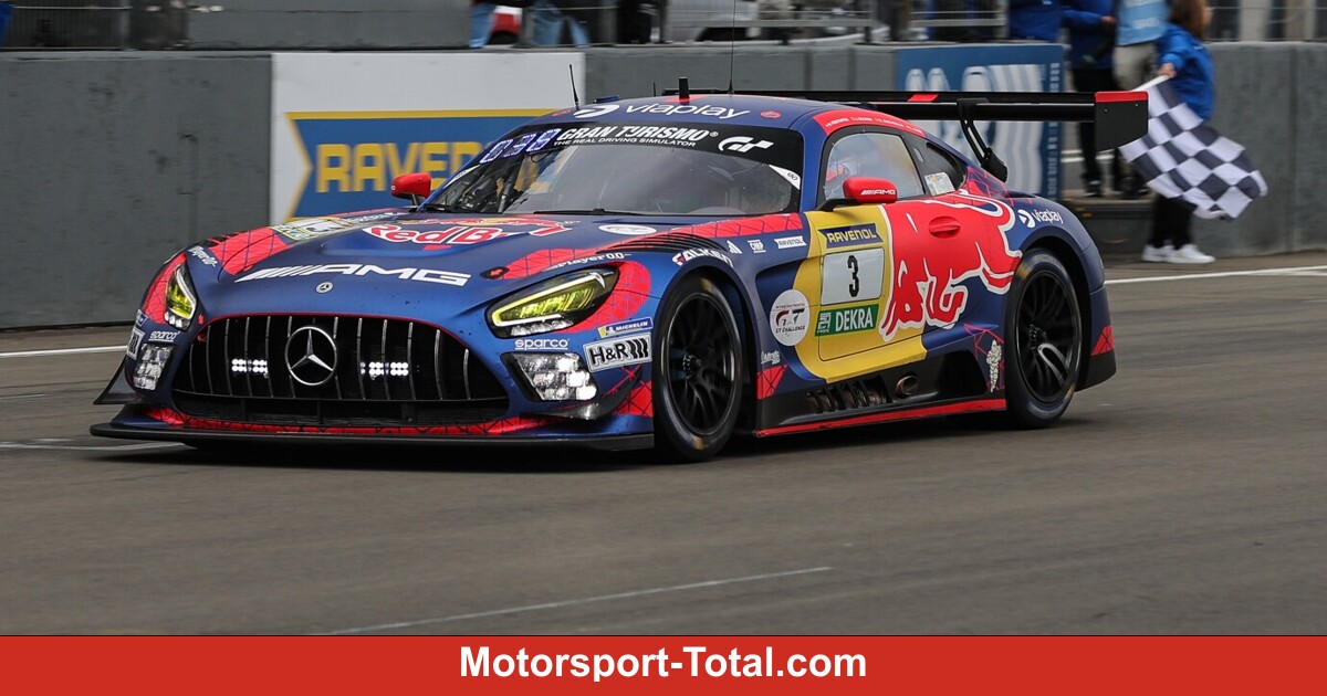 MST_Mehr's tweet photo. Verstappen hatte auf der Nordschleife "nie das Gefühl, überfordert zu sein" #24hNbr #nring !B https://t.co/jJAdnjV5pP https://t.co/EvONeqv3cq