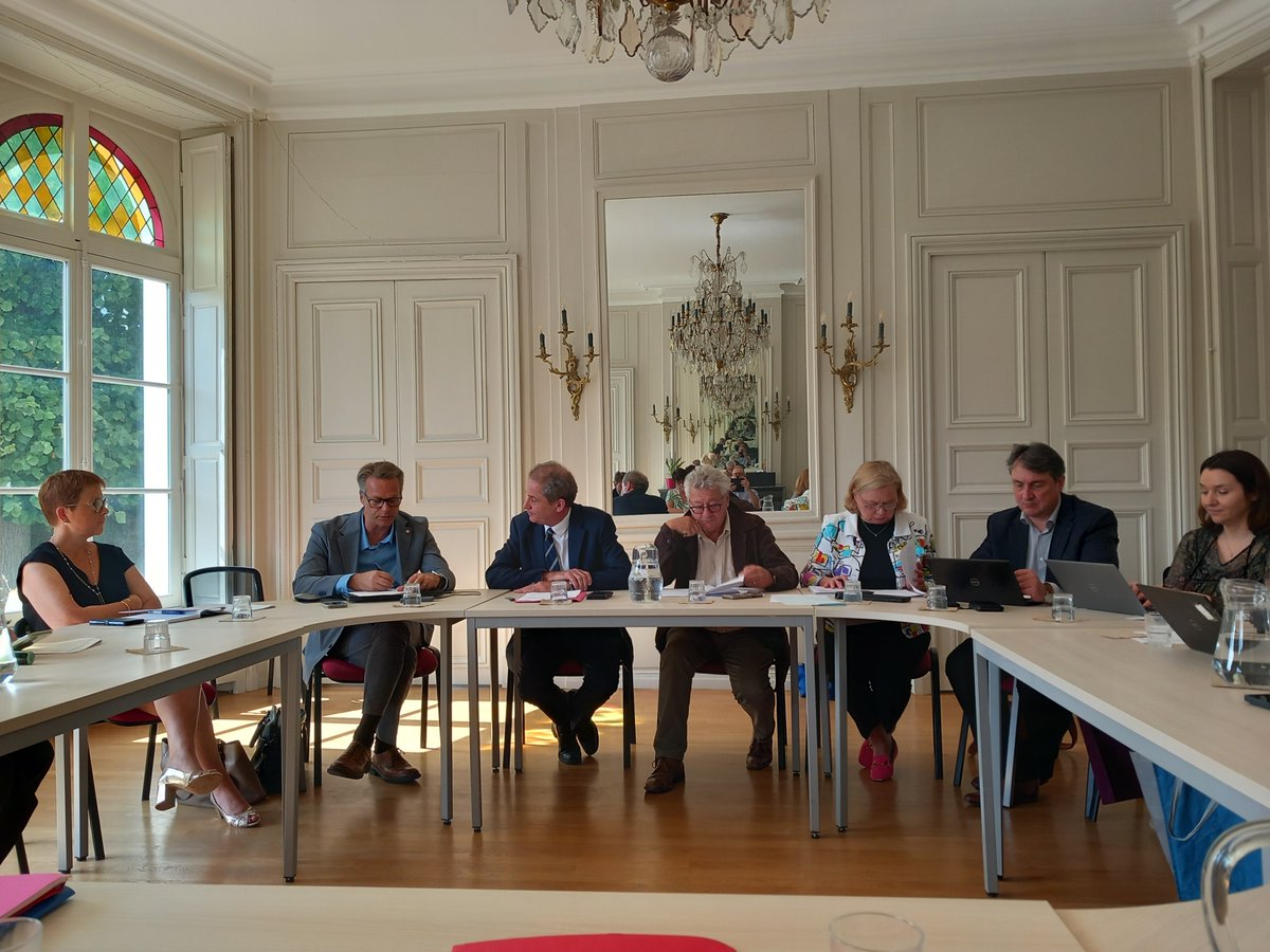 Image de Préfète de l'Essonne - #Réunion | 🤝 Benoît Vidon, sous-préfet de l'arrondissement d'Étampes, recevait les membres du burea