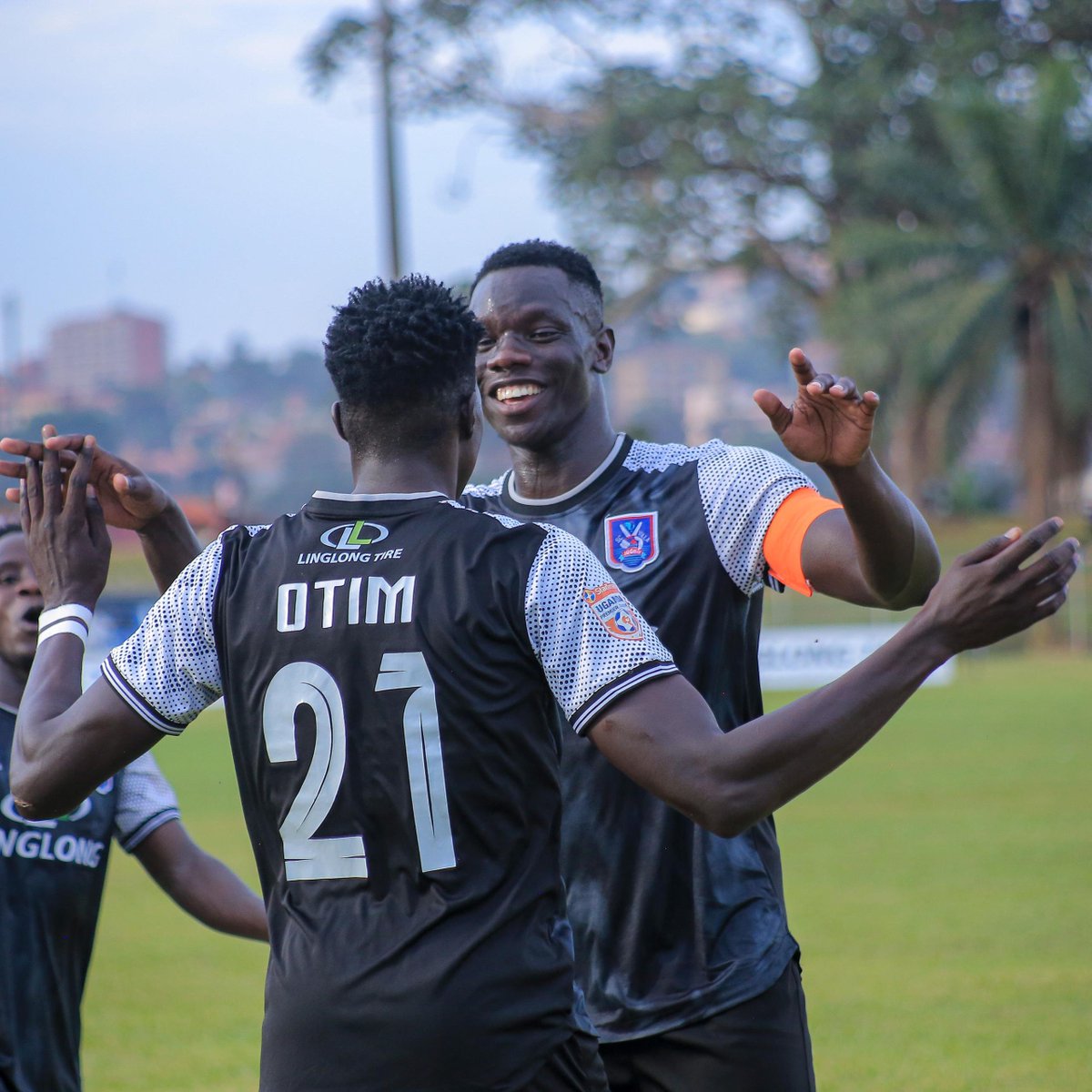 SCVillaJogoo's tweet photo. @AndrewOtim_9 always shows up Last ! 💯
He is Him! ✅
(3-0)
#SCVKIG || @UPL
#TheJogoos🔵 https://t.co/NGh9Ym8TxZ