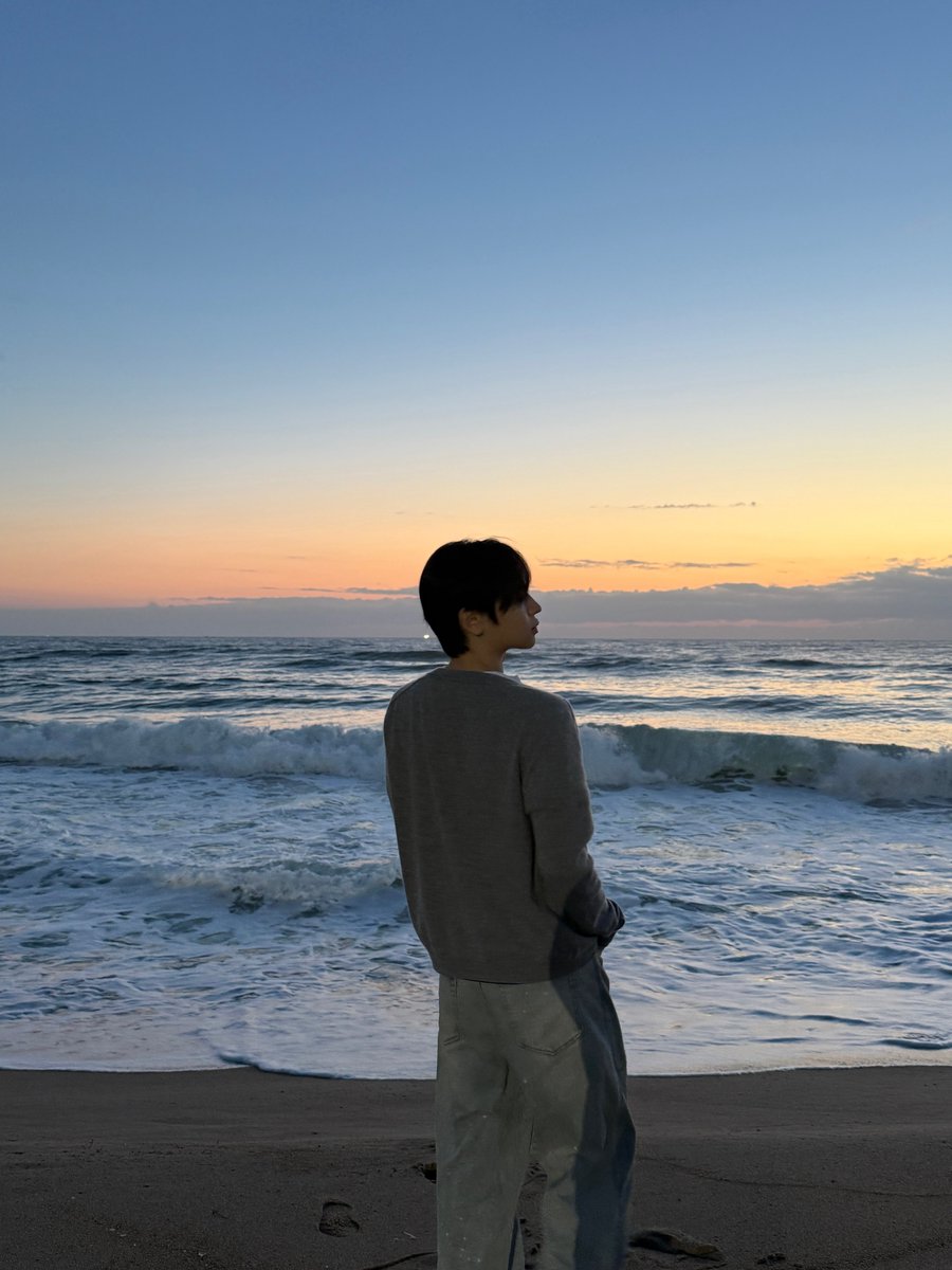 IDID_starship's tweet photo. [🌠] #추유찬_DID
🌅

#IDID #아이딧 
#CHUYOOCHAN #추유찬 https://t.co/1kfvQmU5kW