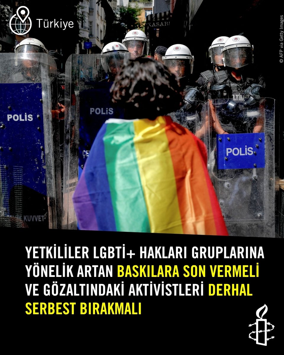 AmnestyTR's tweet photo. Türkiye’nin baskısındaki bu vahim artış, LGBTİ+ haklarına ve onları destekleyenlere yönelik tam kapsamlı bir saldırıdır. Aralıksız baskınlar, gözaltılar ve LGBTİ+’ların ‘aileyi korumak’ gibi suni bir bahaneyle şeytanlaştırılması, Türkiye’de LGBTİ+ haklarını savunmanın neden her zamankinden daha önemli olduğunu gösteriyor.

⚠️ Onlarca kişinin gözaltına alındığı bu aşırı sert baskının aileyi korumakla ilgisi yoktur; on yıllardır ayrımcılıkla ve tacizlerle mücadele eden bir topluluğu daha da zarara maruz bırakmakla ve yaftalamakla ilgisi vardır.

❗️ Türkiye yetkililerini, bu baskı dalgasına son vermeye, yalnızca insan haklarını kullandıkları için gözaltına alınan tüm kişilerin derhal serbest bırakılmasını sağlamaya ve LGBTİ+ savunucuları ve derneklerinin ayrımcılık, kriminalize edilme, taciz veya misilleme olmadan haklarını kullanabilmelerini güvence altına almaya çağırıyoruz.

Açıklama  👇https://t.co/opyOxOu0ZA