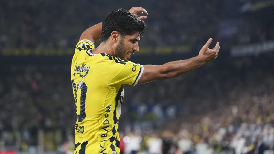 Sonadeyemi's tweet photo. Geçen sene

Guendouzi her maç kusursuz oynuyordu bu sene düşüşte

Asensio takımın yıldızıydı bu sene ortalıkta yok

Skriniar hala çok iyi ama geçtiğimiz 2 sene bir başka oynuyodu

Nene geçen sene 10 10 yapmış oyuncu bu sene irfanın yedeği haline getirildi

Teknik direktörün önemi https://t.co/MxBSOfkUiY