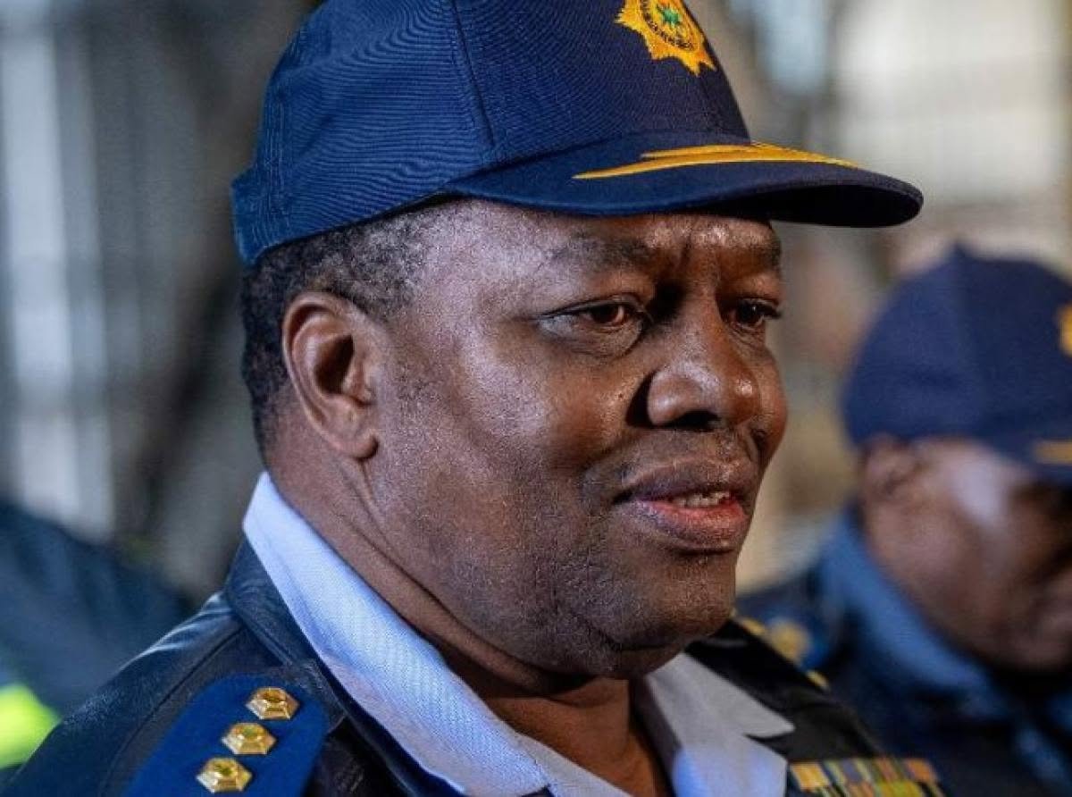 D_Molatoli's tweet photo. Of course they had to drop those silly charges of PROJECT DIVERSION  against General Masemola. It was long over due. 😤 Now bring him back to his Office urgently. President Ramaphosa must reinstate him this week! We need him back in office asseblief tog. https://t.co/KQt2ZZghrS