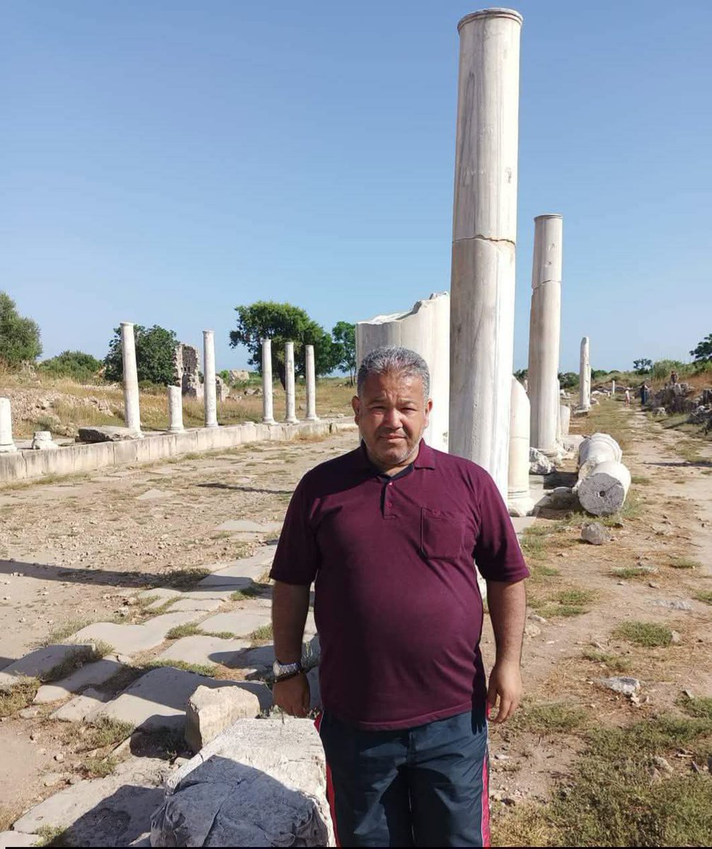 HasanDogan1923's tweet photo. "Hayat iki günden ibarettir.
Bir gün lehine, bir gün de aleyhinedir. Lehine olduğunda şımarma, aleyhine olduğunda da daralma.   
- Hz. Ali ra https://t.co/ZPZERIoyf8