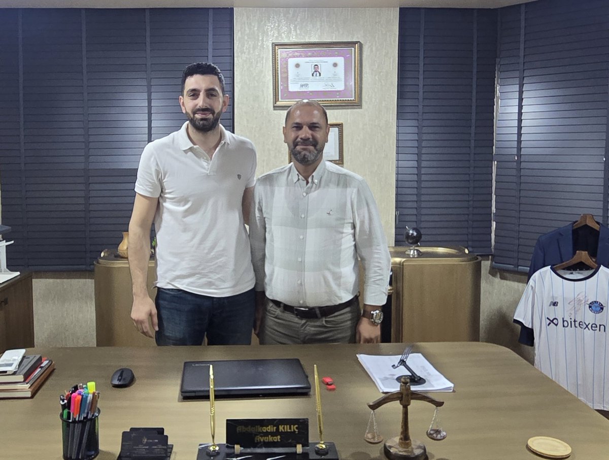 Sadik_Sabuncu's tweet photo. Kıymetli Kardeşimiz, Avukat Abdülkadir Kılıç'ı ofisinde ziyaret ederek güzel ve samimi bir sohbet gerçekleştirdik.
Ziyaretimiz vesilesiyle Cumhurbaşkanımız Sayın Recep Tayyip Erdoğan’ın selamlarını da kendisine ilettik.
Nazik ev sahipliği ve hoş sohbeti için kendisine teşekkür ediyor, çalışmalarında başarılar ve kolaylıklar diliyorum.

#AKParti #Adana #Seyhan #Çukurova #Ziyaret #birliktegüçlüyüz

@rterdogan 
@omercelik01 @MahinurOzdemir
@ahmetbuyukgumus @acarfaruka @drbetulsayan @yahyacelik 
@mehmeteminoz @avmustafaozkan @sunaykaramik  @abdullahdogru @farukaytek