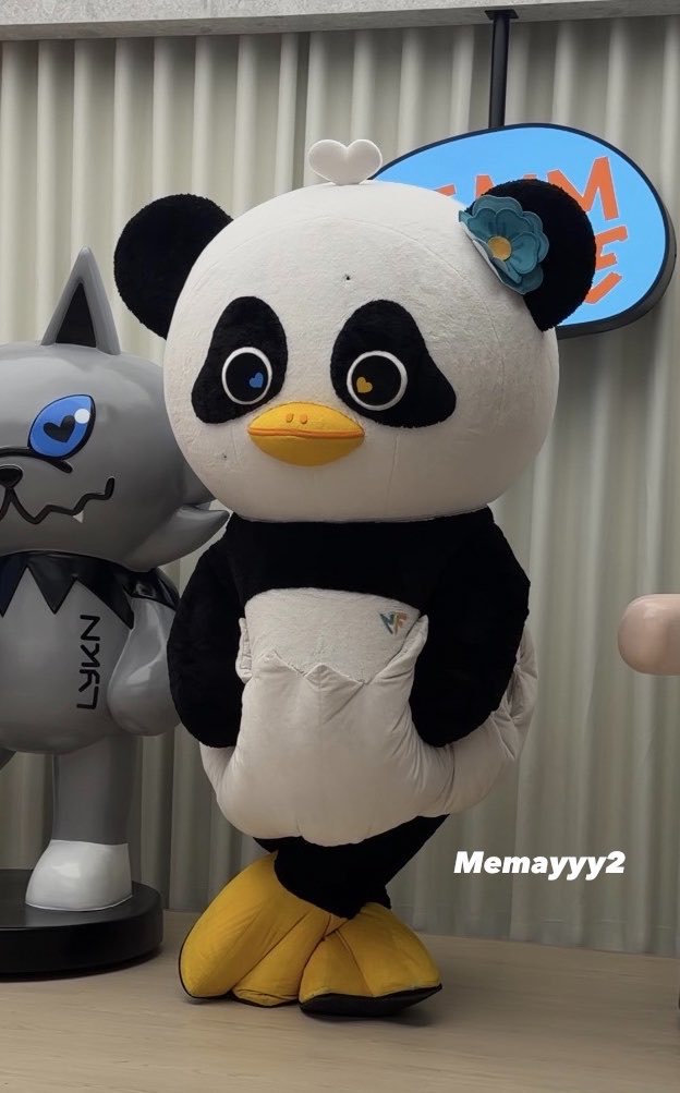 Memayyy2's tweet photo. เป็ดปักกิ่ง❌                   เป็ดปักปากกา✅

#LUNAR #GEMMHOUSE https://t.co/arSsmnY9t0
