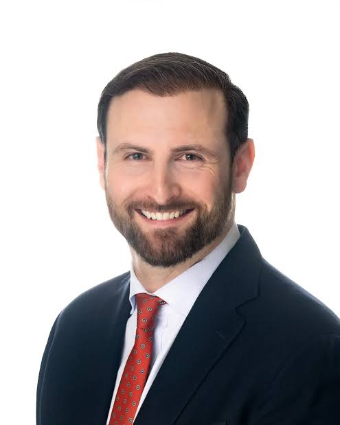 CoinTalkX's tweet photo. JUST IN: 🇺🇸 White House crypto adviser @PatrickWitt is challenging the banking lobby’s position on the CLARITY Act, arguing that the bill’s failure could ultimately leave community banks without the protections they have been calling for.

Witt’s message puts pressure on lawmakers by framing the debate as a choice between advancing the legislation and potentially giving up the regulatory safeguards sought by smaller financial institutions.

With the CLARITY Act facing continued scrutiny in the Senate, the banking sector’s stance could become an increasingly important factor in determining whether the legislation moves forward.