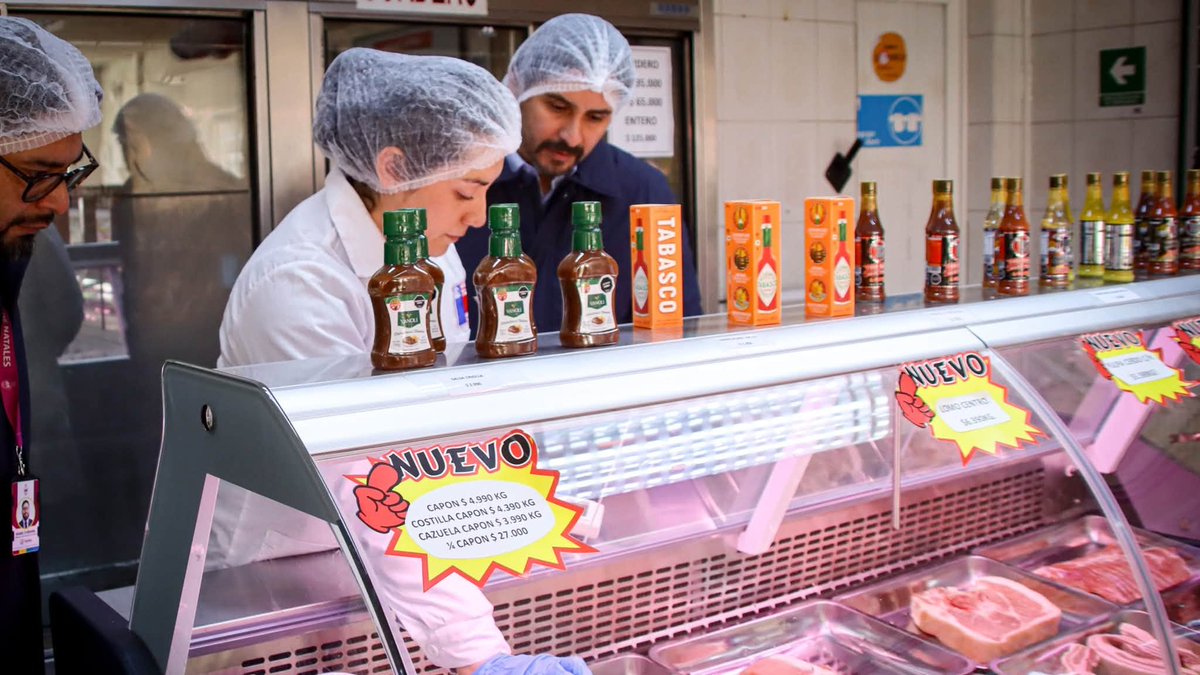 DPPUltEsperanza's tweet photo. 🔹En estas Fiestas Patrias, intensificamos las fiscalizaciones a establecimientos de venta de carnes, con el objetivo de resguardar la salud de la población, junto a @SeremiSalud_XII, @sagchile, @SII_Chile, Municipio Natales, @CarabMagallanes y @PDI_Magallanes. https://t.co/PWR6NwtJbn
