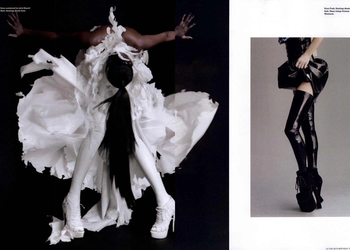 C0kejaw's tweet photo. Kate Moss &amp; Naomi Campbell for i-D Magazine Pre-Fall 2010. https://t.co/f0qb57FAcK