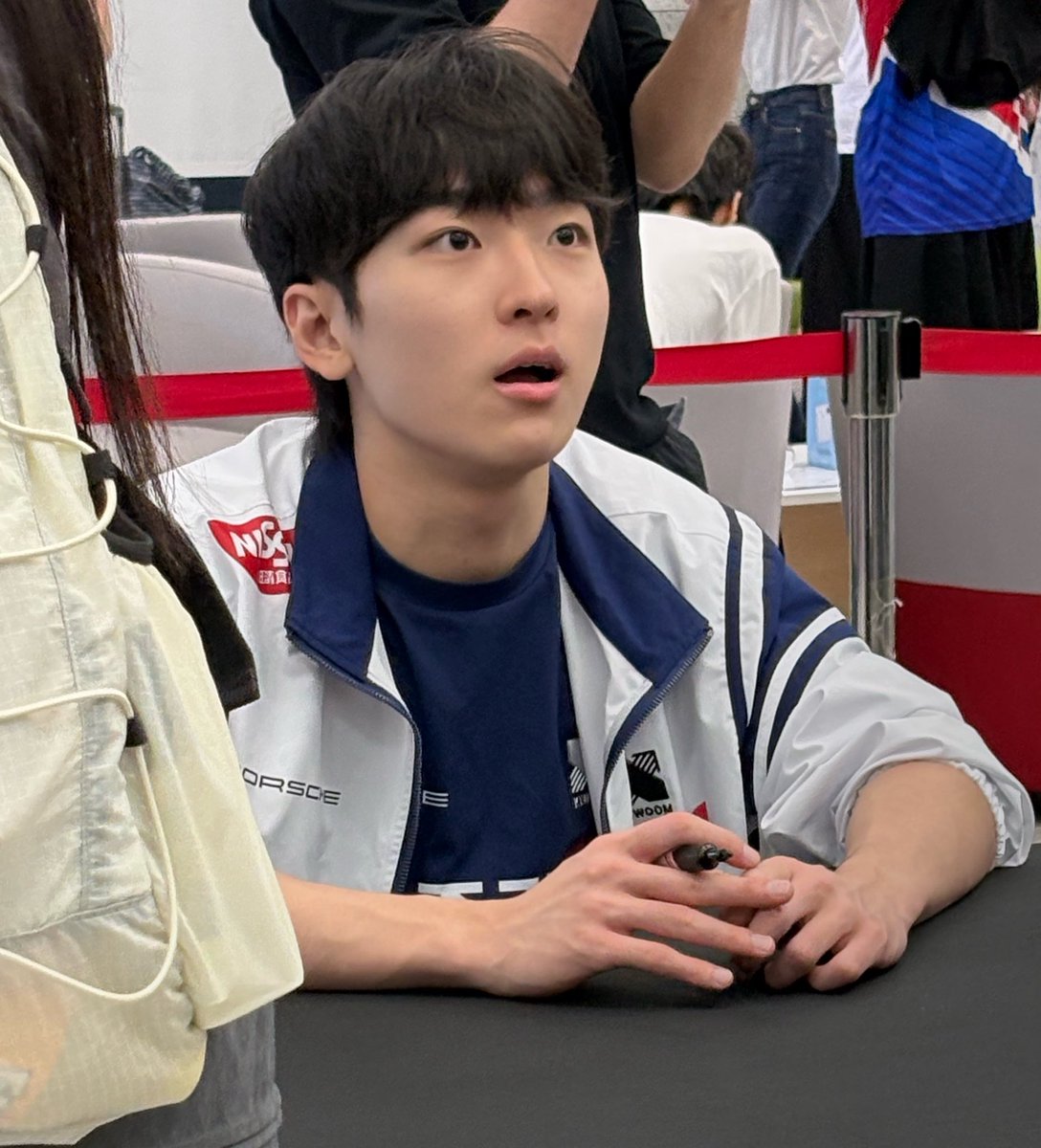 0n1yfps's tweet photo. #BeYN #강하빈
멍~게 https://t.co/4NdjPf0FSF
