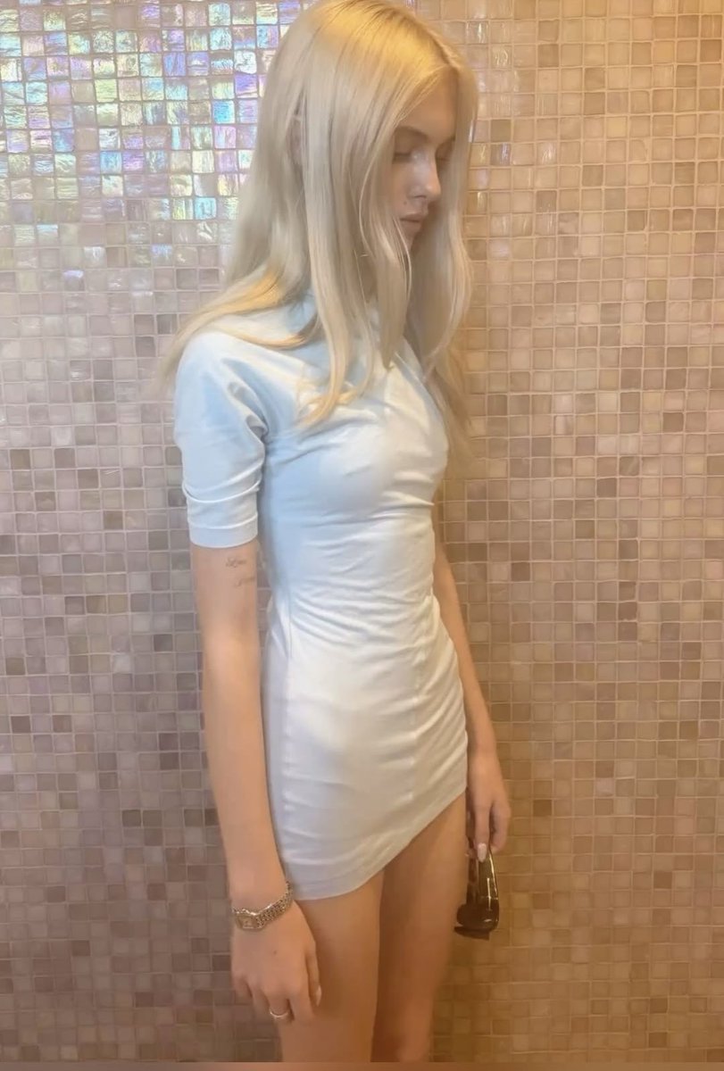 Flutterpieheart's tweet photo. Okay new thread of calories and workouts 🪡 1000 cal and workout x3 per week 🧘🏼‍♀️ https://t.co/kLcI8fKVK8